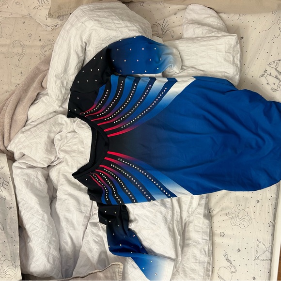 Beautiful, gymnastics leotard with Swarovski crystals - Picture 4 of 4